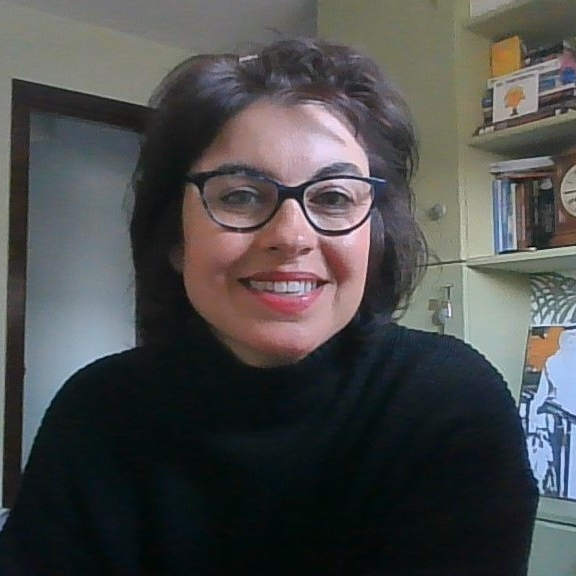 Photo of Dr Sarah-Jane Lennie