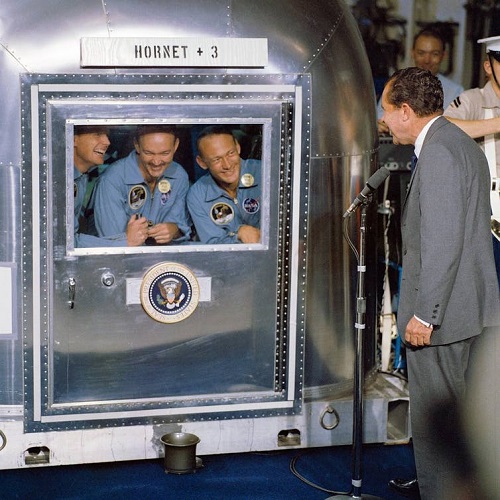Nixon welcomed the quarantining astronauts. NASA, CC BY