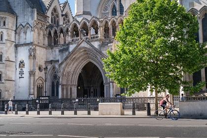 The Royal Courts of Justice quiet in lockdown