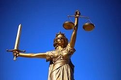 Image of Lady Justice statue 